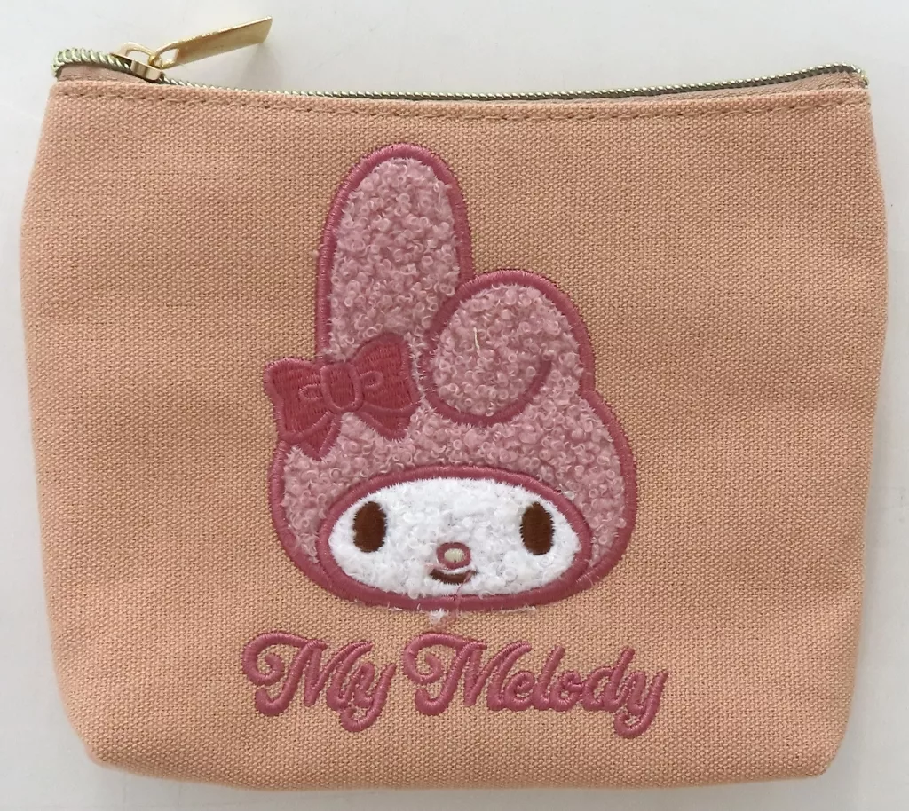マルチポーチ 立体アップリケ刺繍 MM - 公式商品画像 | AniSmile