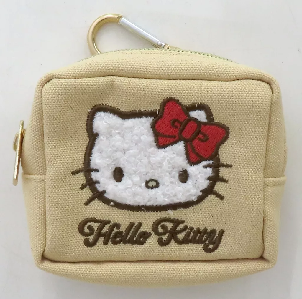 カラビナ付きミニポーチ 立体アップリケ刺繍 KT - 公式商品画像 | AniSmile
