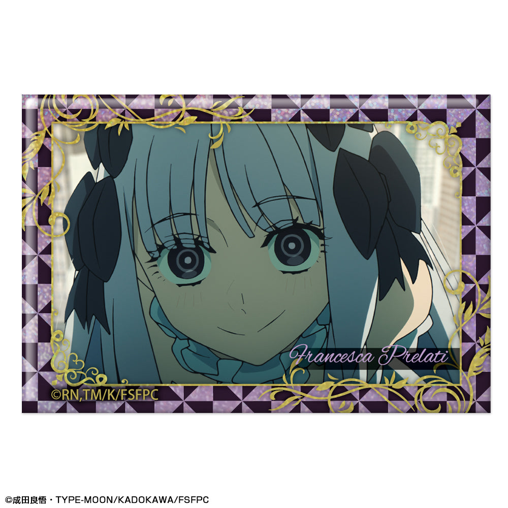 『Fate/strange Fake』 ホログラム缶バッジ デザイン16(フランチェスカ・プレラーティ/A) - 公式商品画像 | AniSmile