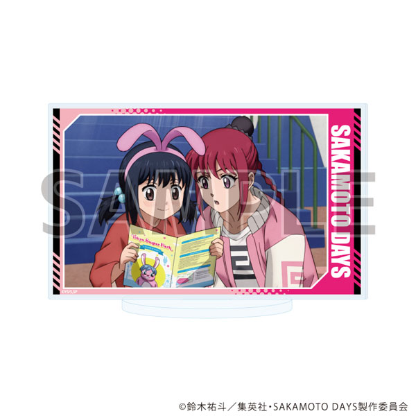 アクリルスタンド「SAKAMOTO DAYS」25/陸少糖&坂本花(場面写イラスト) - 公式商品画像 | AniSmile