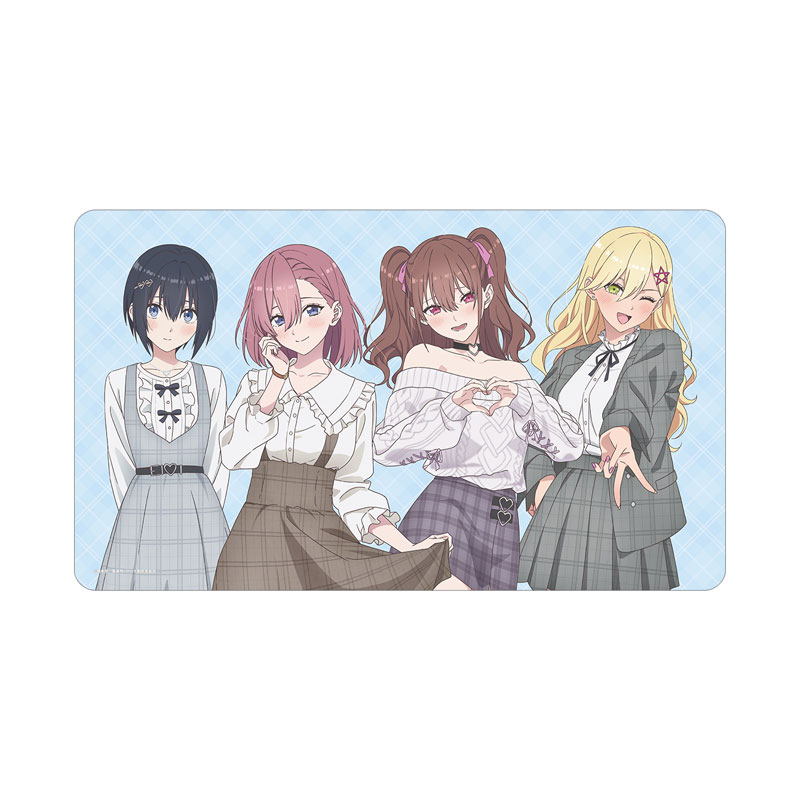 TVアニメ『2.5次元の誘惑』 描き下ろし 集合 チェック柄コーデver. マルチデスクマット 画像 2 | AniSmile
