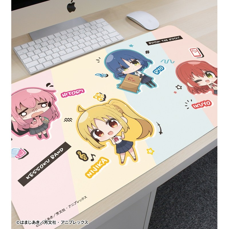 アニメ「ぼっち・ざ・ろっく!」 むーらんさんイラスト 集合 制服ver. マルチデスクマット 画像 3 | AniSmile