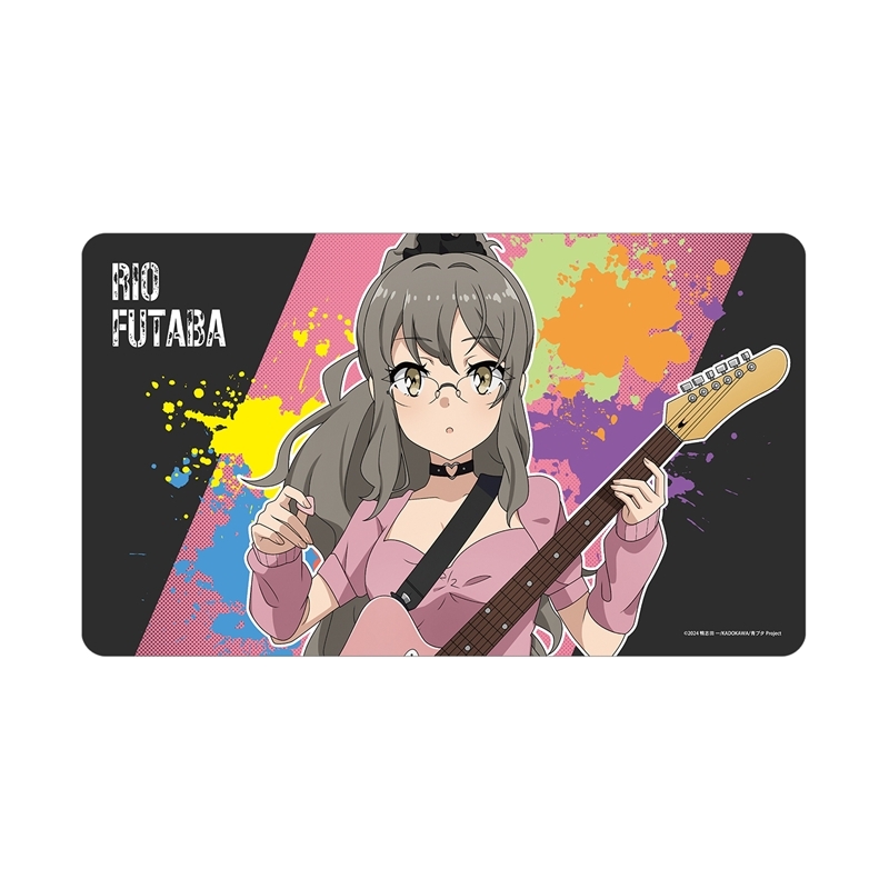 「青春ブタ野郎」シリーズ 描き下ろし 双葉理央 ギター演奏ver. マルチデスクマット - 公式商品画像 | AniSmile