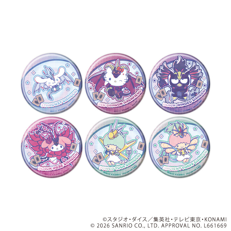 ホログラム缶バッジ(65mm)「遊☆戯☆王5D's×サンリオキャラクターズ」01/ブラインド(全6種)(コラボイラスト) - 公式商品画像 | AniSmile