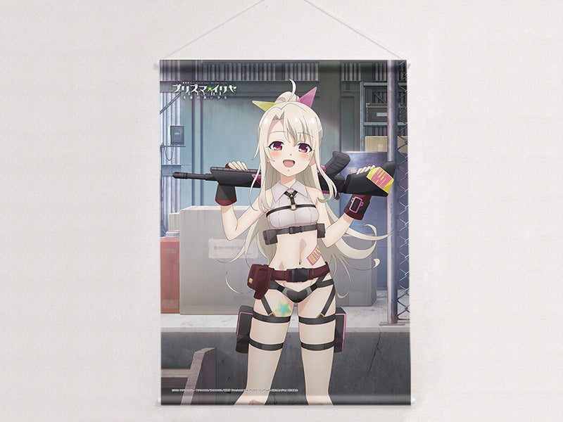 劇場版「Fate/kaleid liner プリズマ☆イリヤ Licht 名前の無い少女」 描き下ろしB2タペストリー(イリヤ/ミリタリー)Wスエード 画像 2 | AniSmile