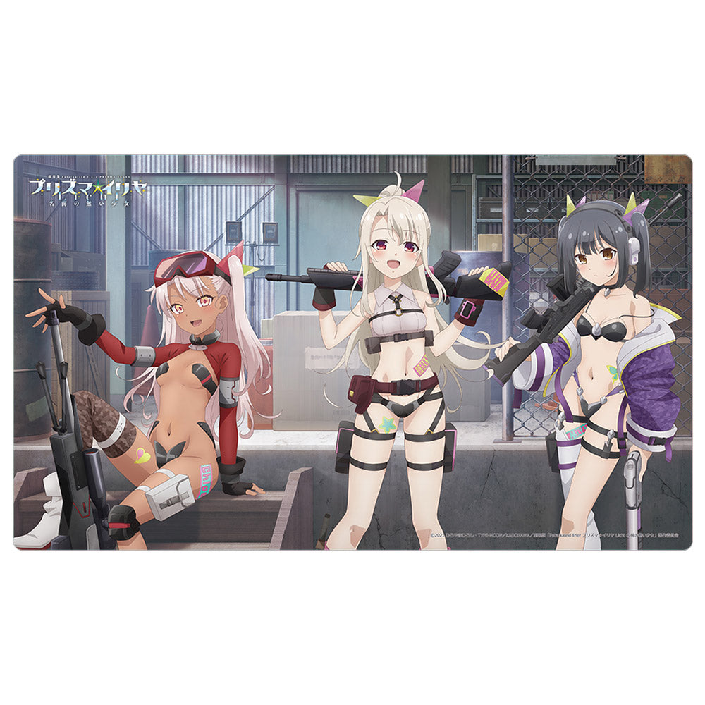 劇場版「Fate/kaleid liner プリズマ☆イリヤ Licht 名前の無い少女」 描き下ろしラバーマット(イリヤ&美遊&クロエ/ミリタリー) - 公式商品画像 | AniSmile