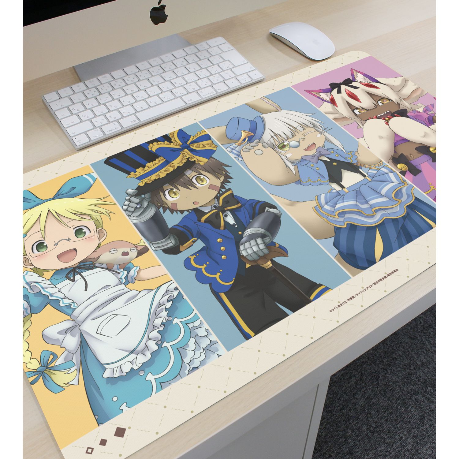 メイドインアビス 烈日の黄金郷 描き下ろし 集合 不思議の国のアリスver. マルチデスクマット ver.A - AniSmile