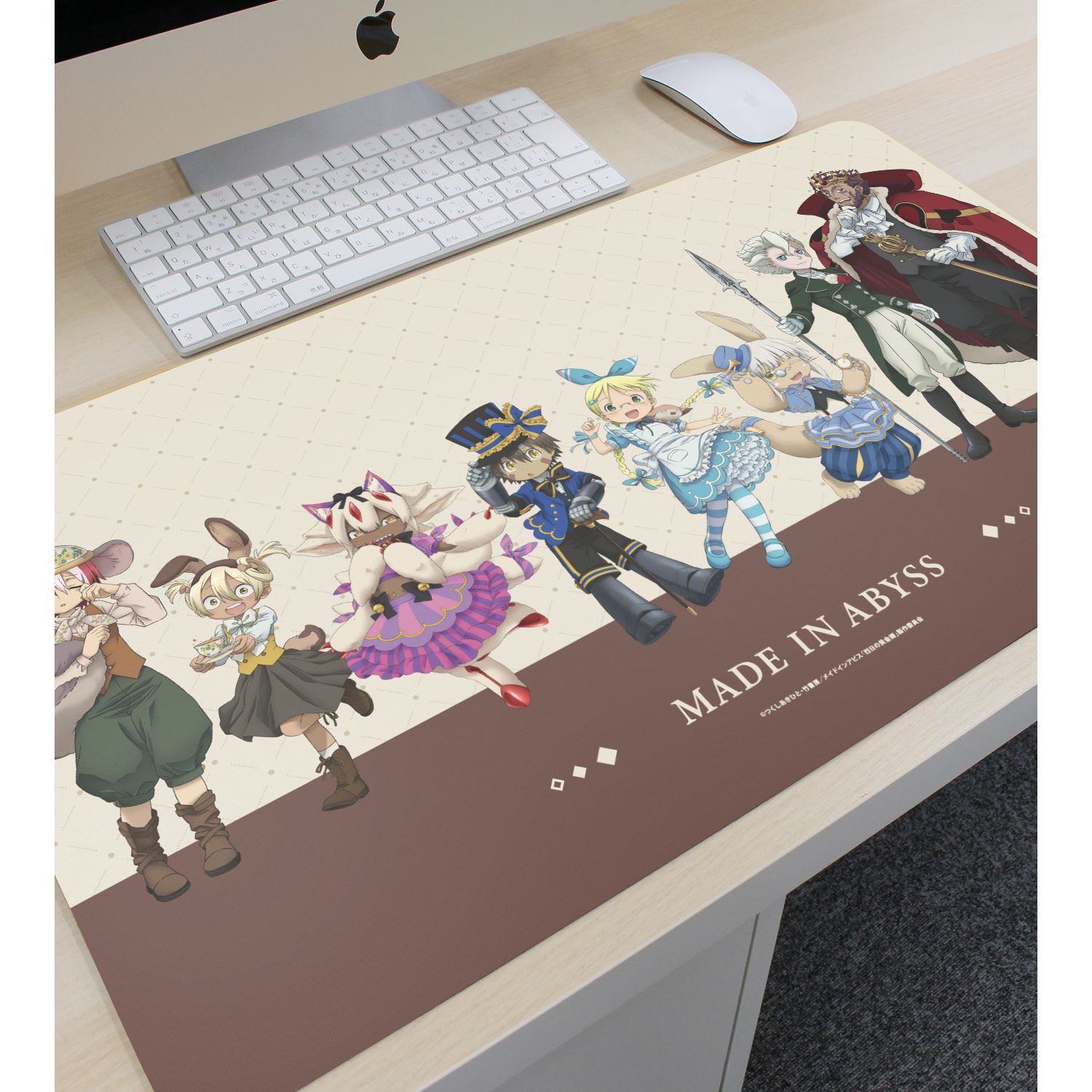 メイドインアビス 烈日の黄金郷 描き下ろし 集合 不思議の国のアリスver. マルチデスクマット ver.C - AniSmile