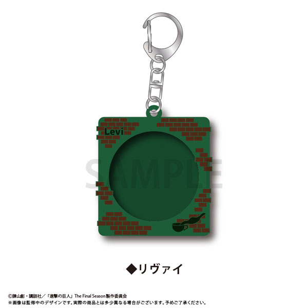 進撃の巨人 ラバー缶バッジケース リヴァイ - 公式商品画像 | AniSmile
