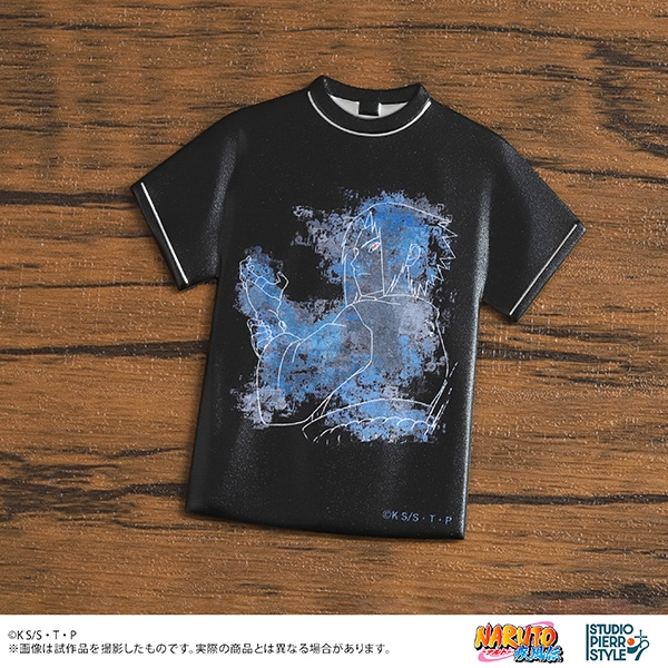 NARUTO-ナルト- 疾風伝 スタジオぴえろスタイル Tシャツ形メタルマグネット うちはサスケ - 公式商品画像 | AniSmile