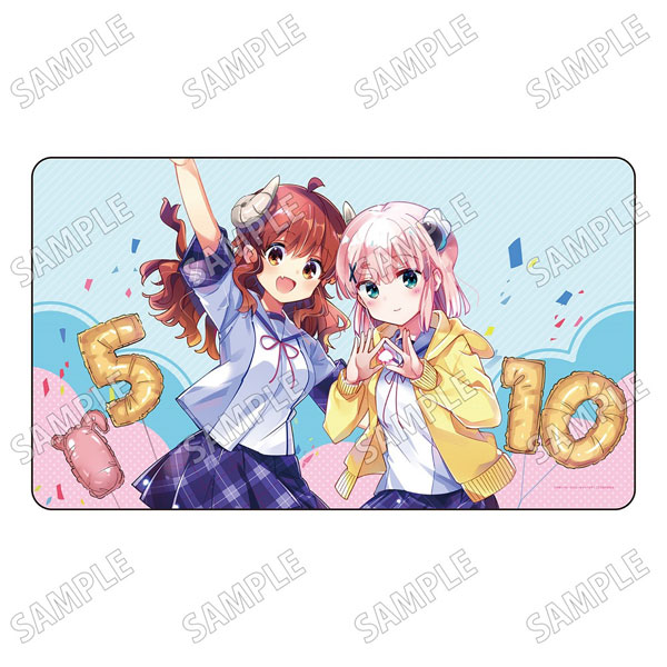 「まちカドまぞく」 描き下ろしデスクマット【周年ver.】 - 公式商品画像 | AniSmile