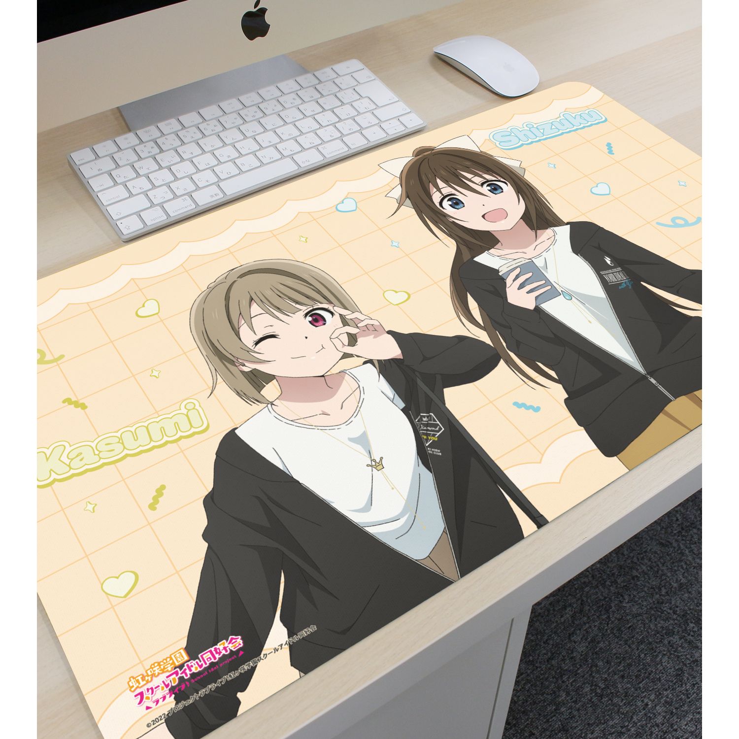 ラブライブ!虹ヶ咲学園スクールアイドル同好会 描き下ろしイラスト 中須かすみ&桜坂しずく おそろいコーデver. マルチデスクマット 画像 3 | AniSmile
