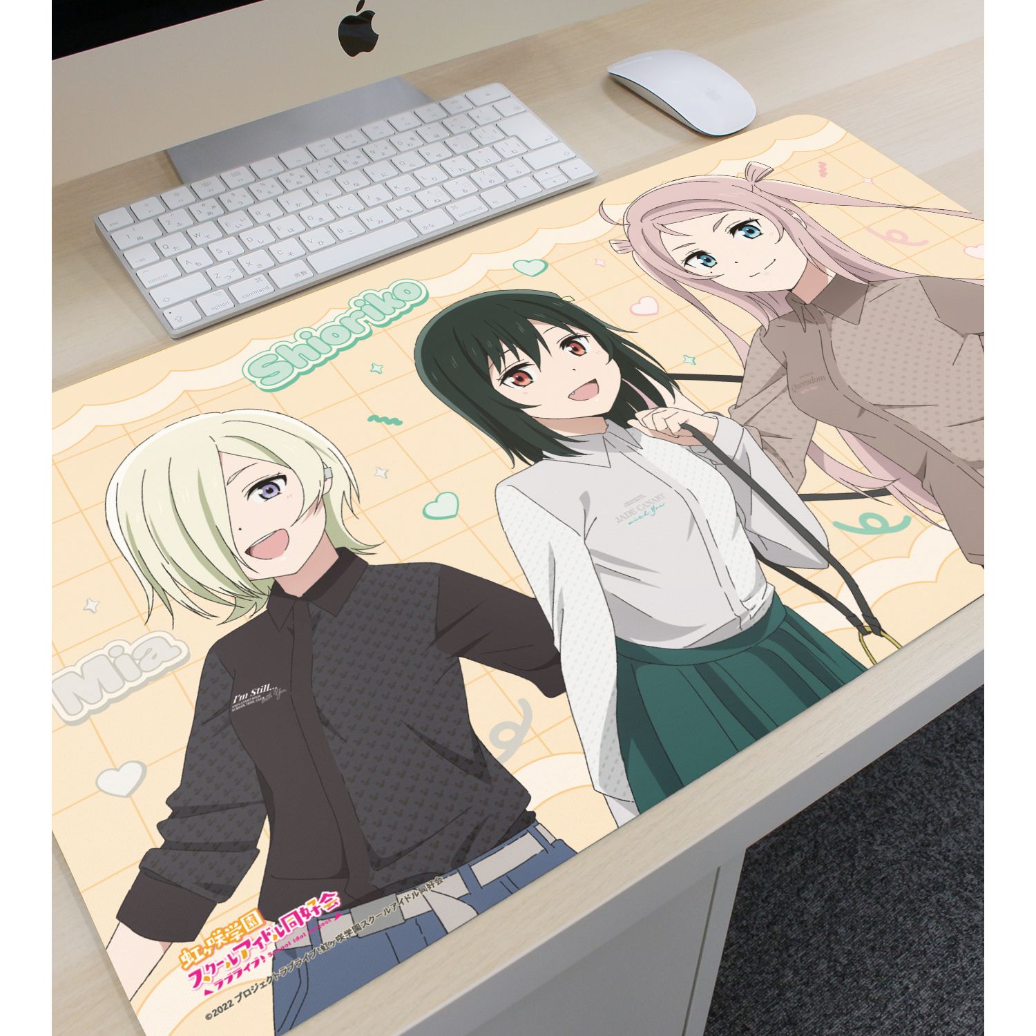 ラブライブ!虹ヶ咲学園スクールアイドル同好会 描き下ろしイラスト 三船栞子&ミア・テイラー&鐘 嵐珠 おそろいコーデver. マルチデスクマット 画像 3 | AniSmile