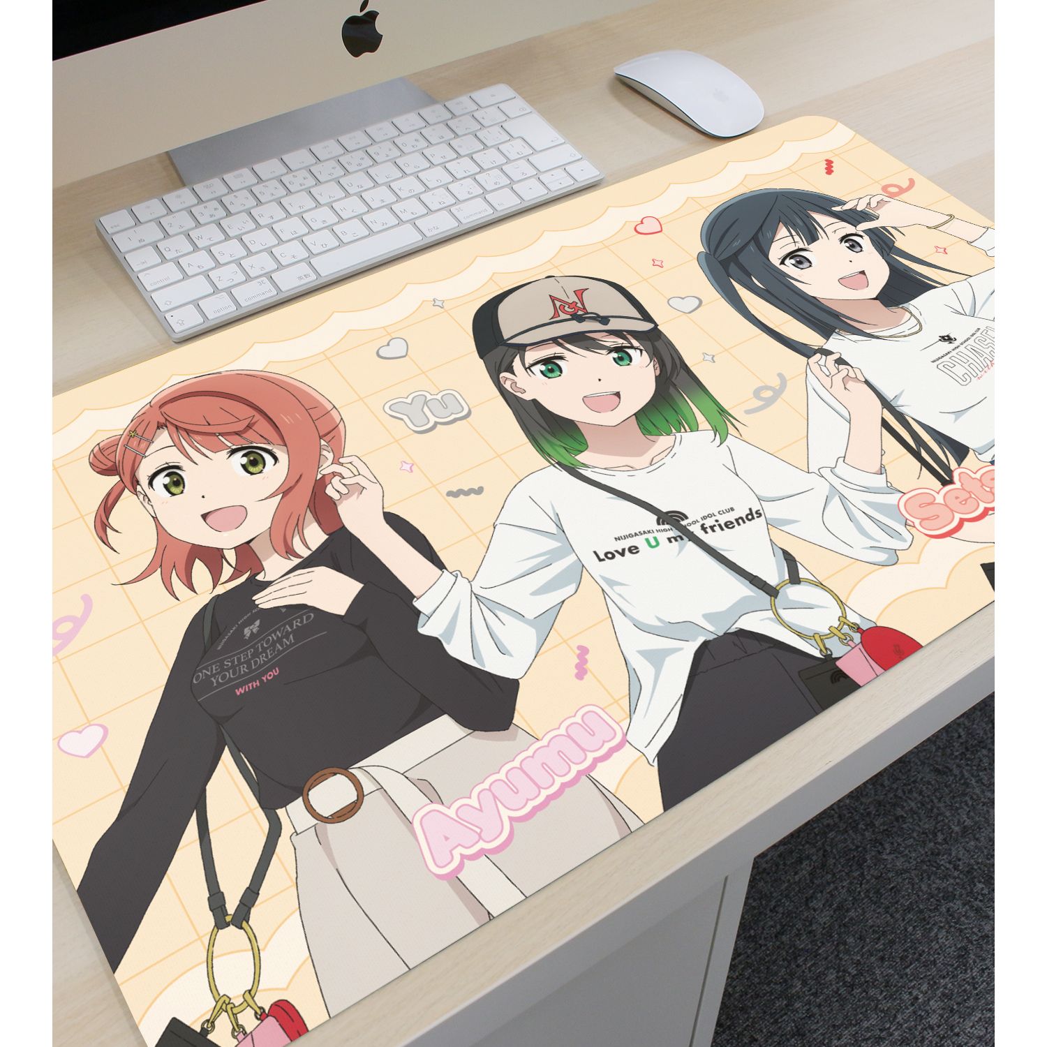 ラブライブ!虹ヶ咲学園スクールアイドル同好会 描き下ろしイラスト 高咲 侑&上原歩夢&優木せつ菜 おそろいコーデver. マルチデスクマット 画像 3 | AniSmile