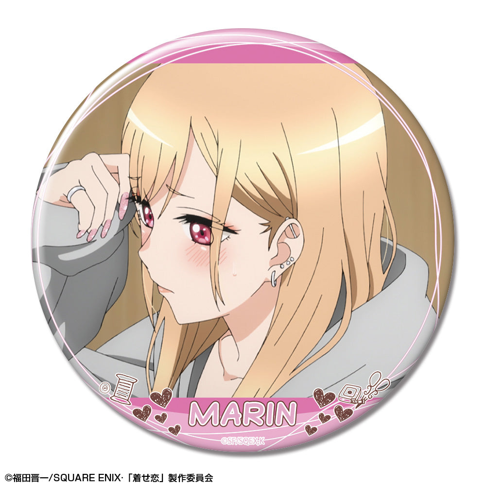 TVアニメ「その着せ替え人形(ビスク・ドール)は恋をする」 缶バッジ デザイン16(喜多川海夢/P) - 公式商品画像 | AniSmile