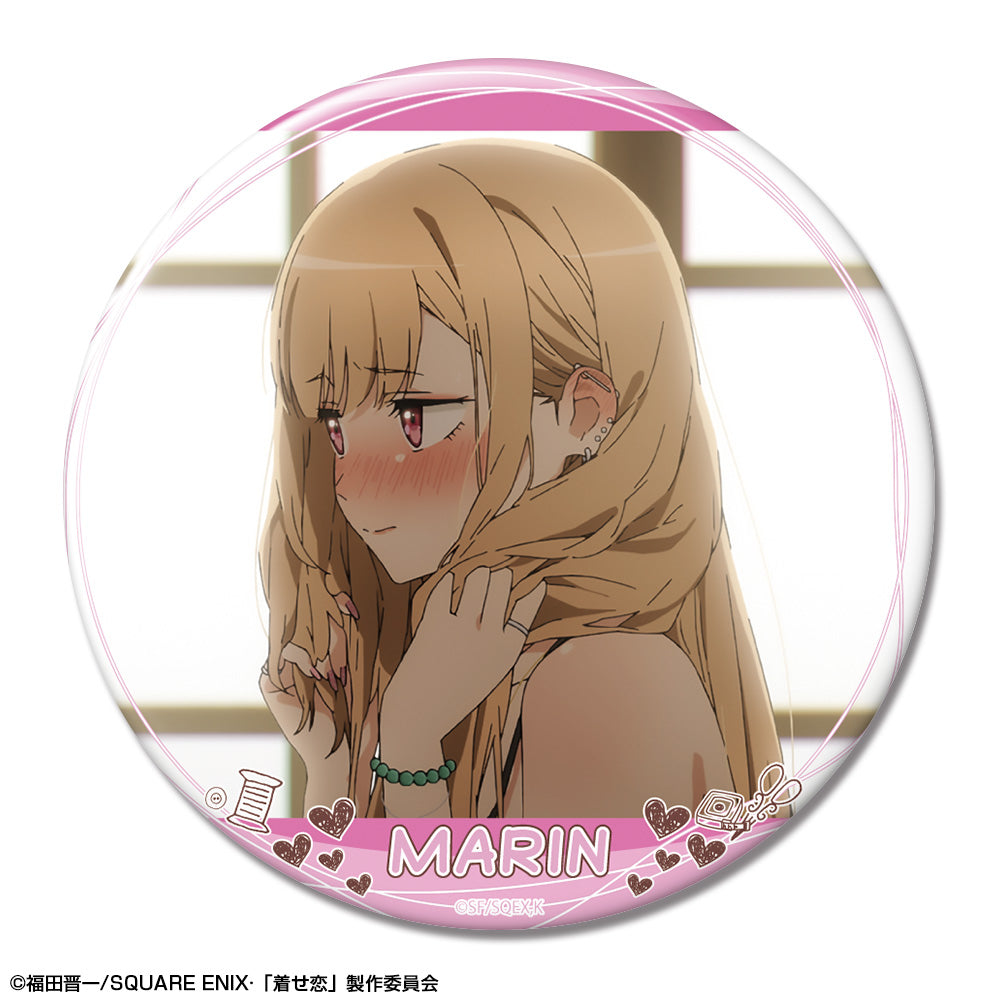 TVアニメ「その着せ替え人形(ビスク・ドール)は恋をする」 缶バッジ デザイン11(喜多川海夢/K) - 公式商品画像 | AniSmile