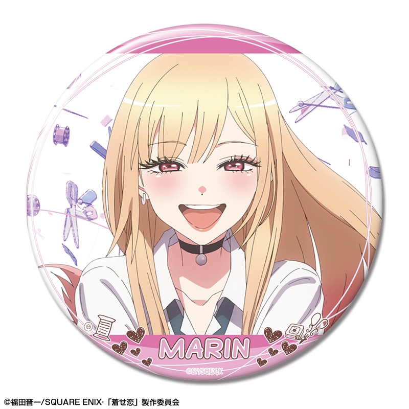 TVアニメ「その着せ替え人形(ビスク・ドール)は恋をする」 缶バッジ デザイン01(喜多川海夢/A) - 公式商品画像 | AniSmile