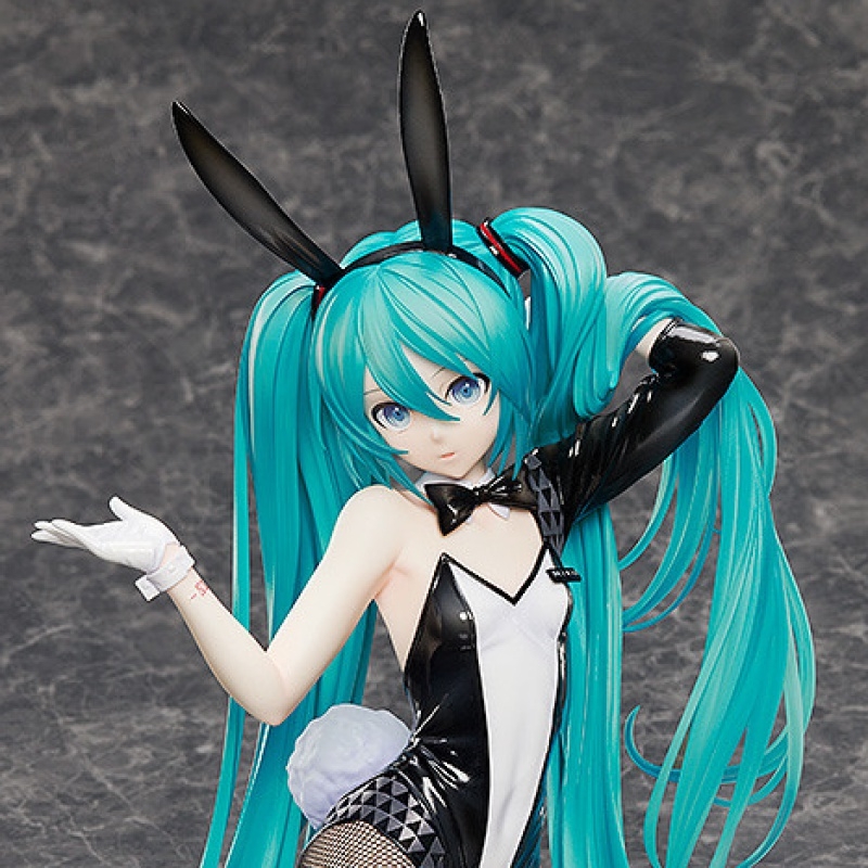 初音ミク バニーVer. / Art by 三目YYB 画像 2 | AniSmile