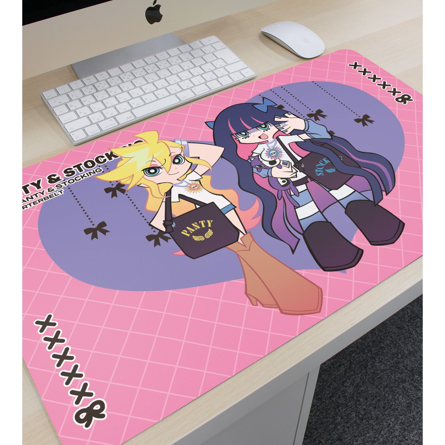 『New PANTY & STOCKING with GARTERBELT』 描き下ろし パンティ&ストッキング モデルver. マルチデスクマット ver.A 画像 3 | AniSmile