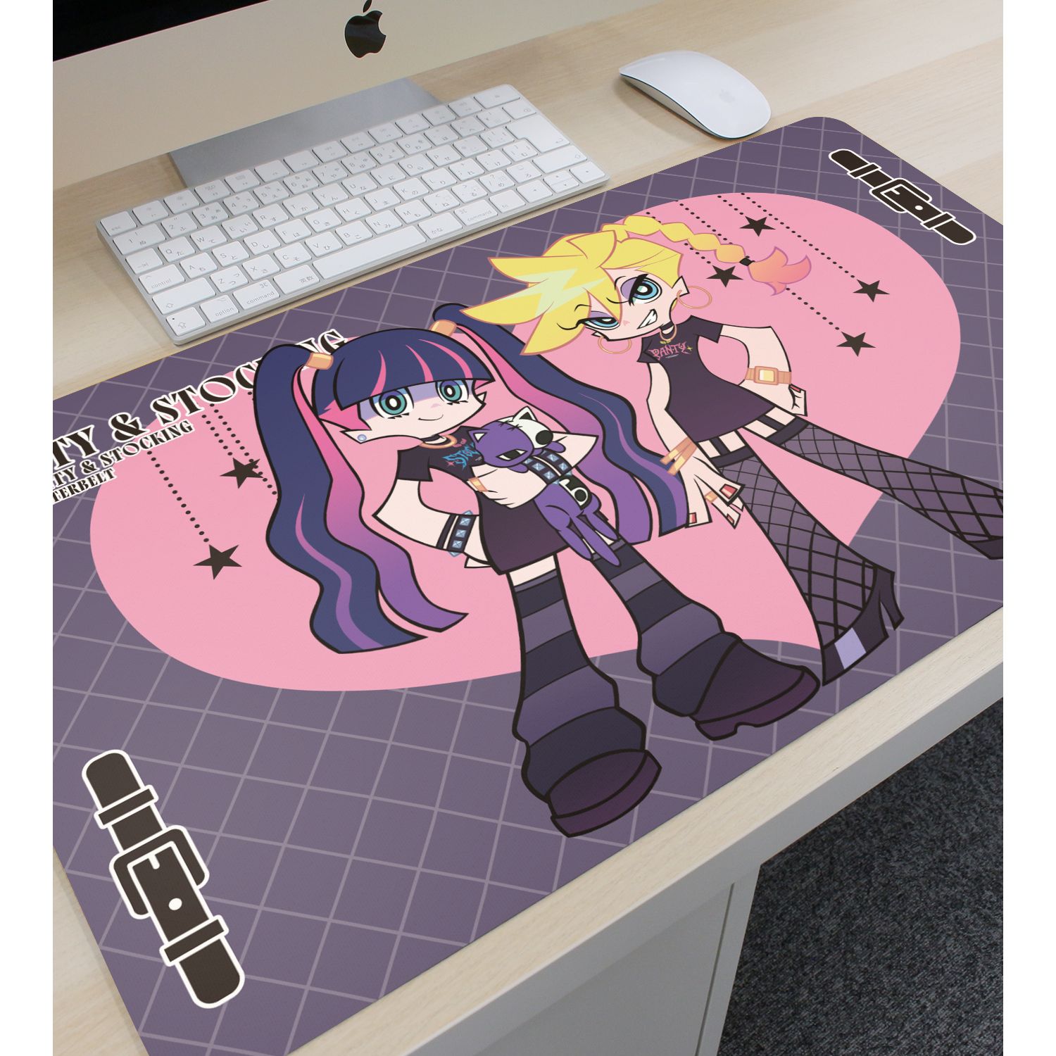 『New PANTY & STOCKING with GARTERBELT』 描き下ろし パンティ&ストッキング モデルver. マルチデスクマット ver.B 画像 3 | AniSmile