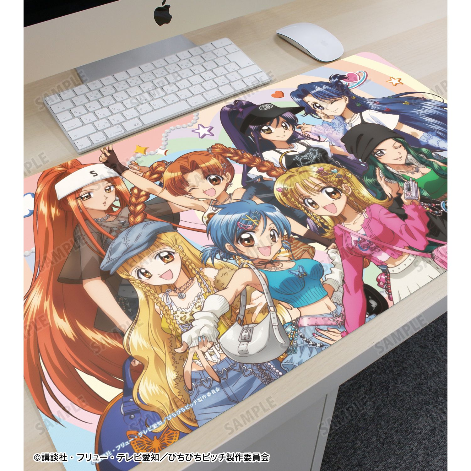 アニメ「ぴちぴちピッチ」 描き下ろし 集合 Y2Kファッションver. マルチデスクマット ver.B 画像 3 | AniSmile
