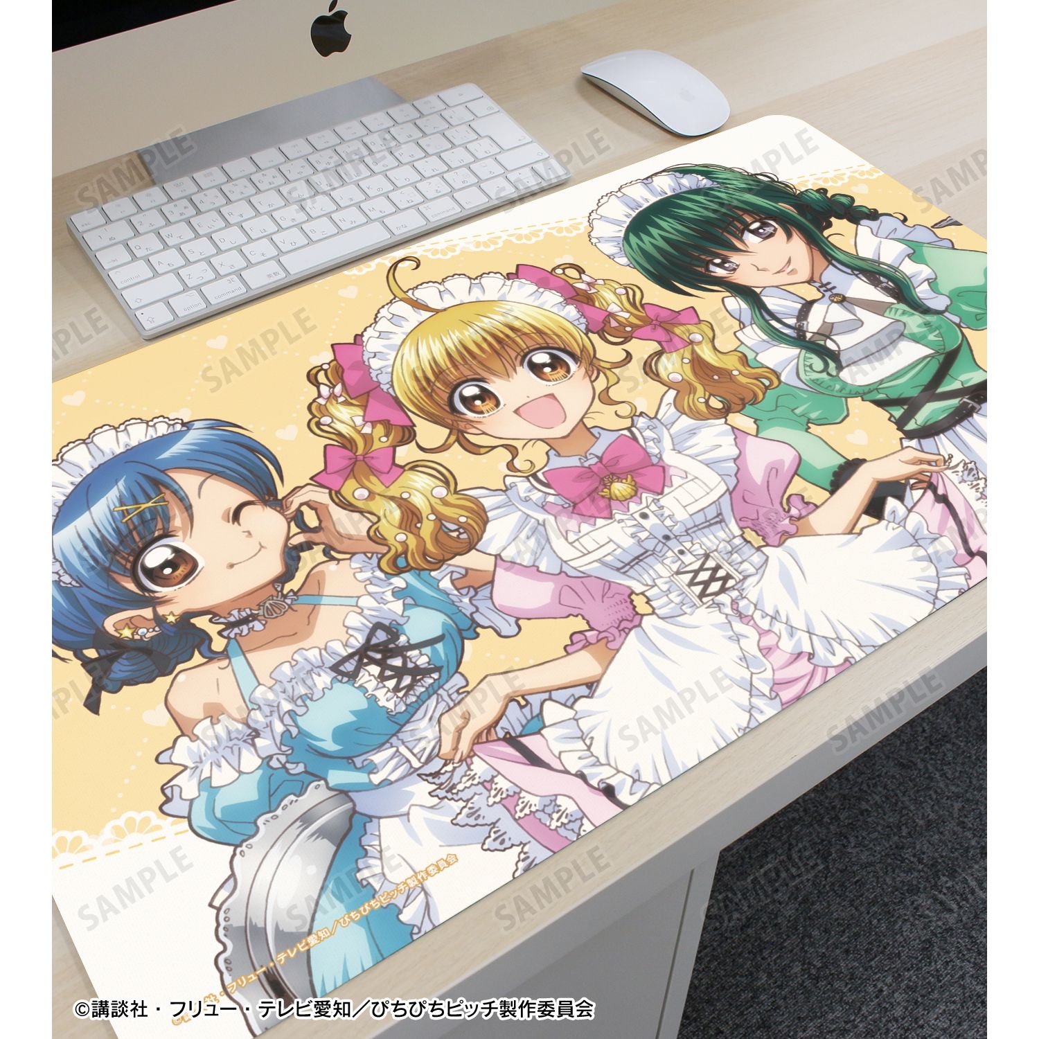 アニメ「ぴちぴちピッチ」 描き下ろし 集合 メイドver. マルチデスクマット 画像 6 | AniSmile
