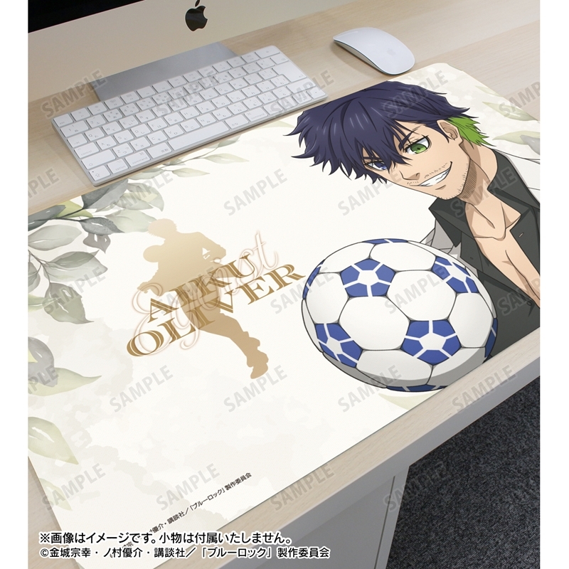 TVアニメ『ブルーロック』 描き下ろし オリヴァ・愛空 スーツモデルver. 第2弾 マルチデスクマット 画像 3 | AniSmile