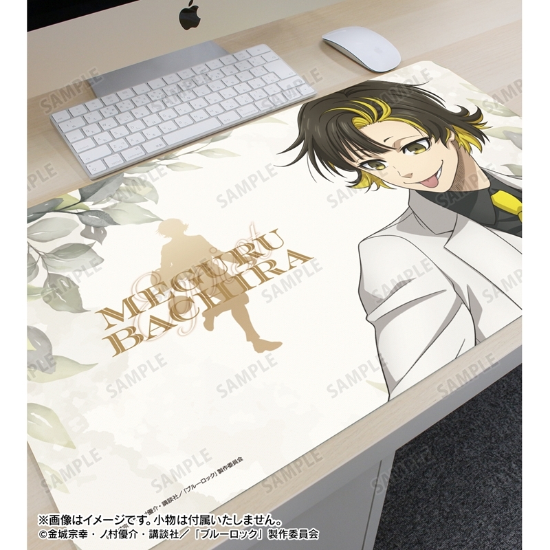 TVアニメ『ブルーロック』 描き下ろし 蜂楽 廻 スーツモデルver. 第2弾 マルチデスクマット 画像 3 | AniSmile