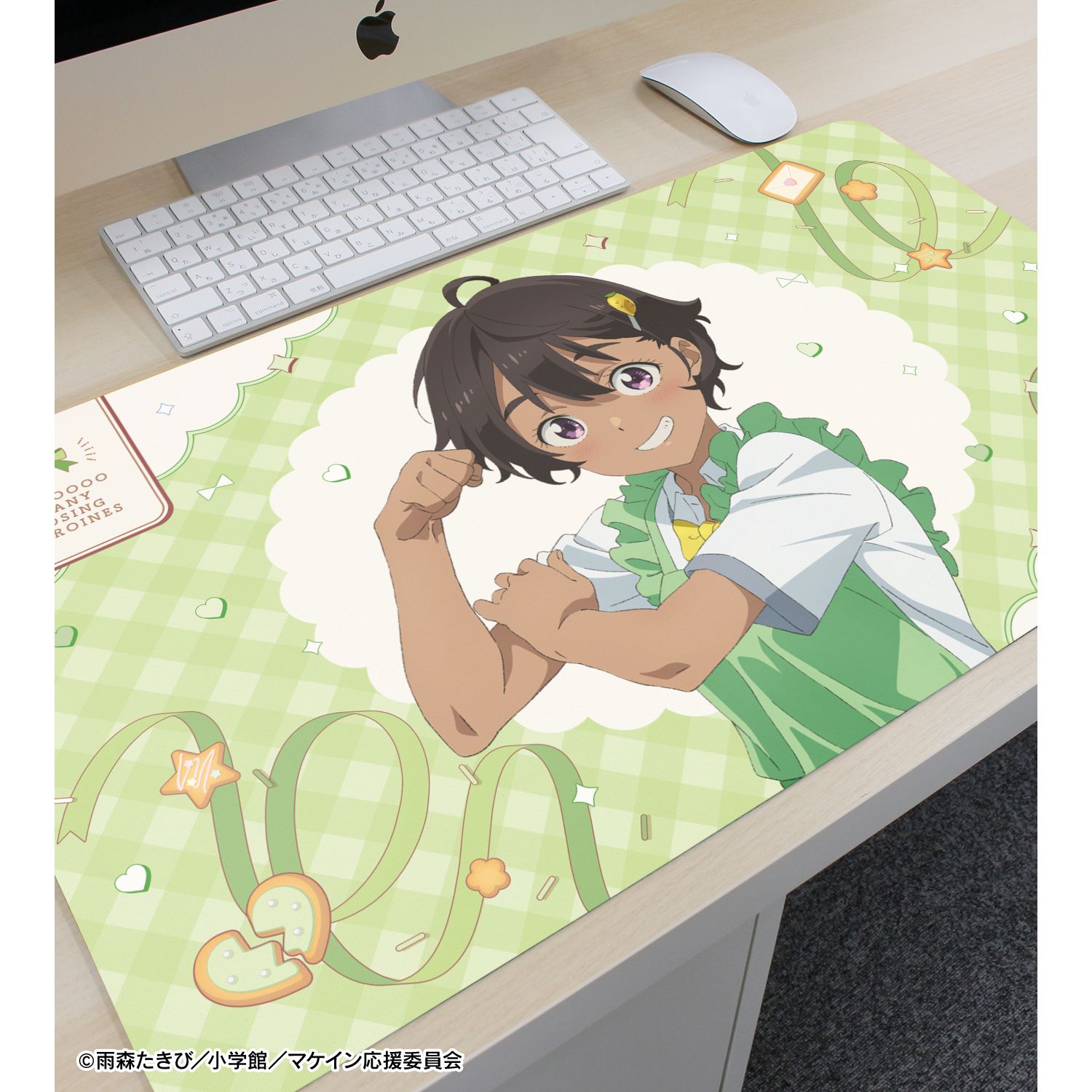 TVアニメ『負けヒロインが多すぎる!』 描き下ろし 焼塩 檸檬 制服エプロンver. マルチデスクマット 画像 3 | AniSmile