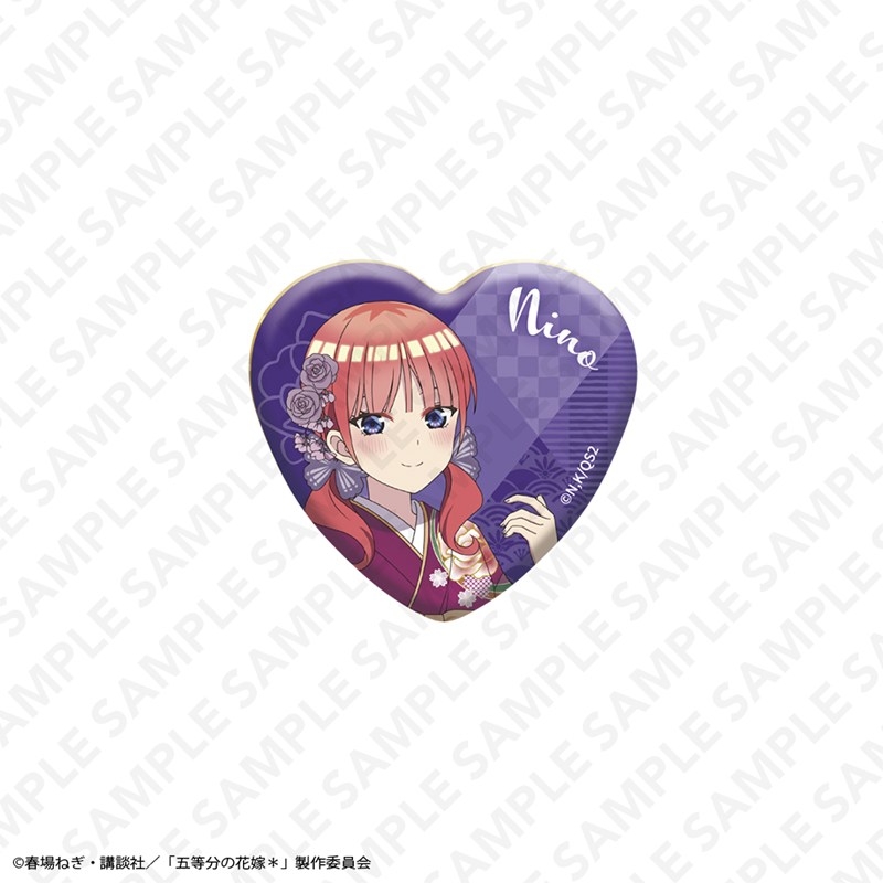 「五等分の花嫁*」オーロラハート型缶バッジ 中野二乃 - 公式商品画像 | AniSmile