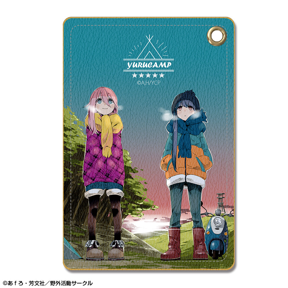ゆるキャン△ レザーパスケース デザイン05(各務原なでしこ&志摩リン/E) - 公式商品画像 | AniSmile