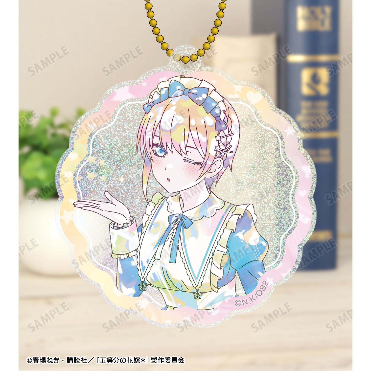 五等分の花嫁* 描き下ろし 中野一花 星空メイドver. Ani-Art KAWAII label グリッターアクリルキーホルダー 图片 3 | AniSmile