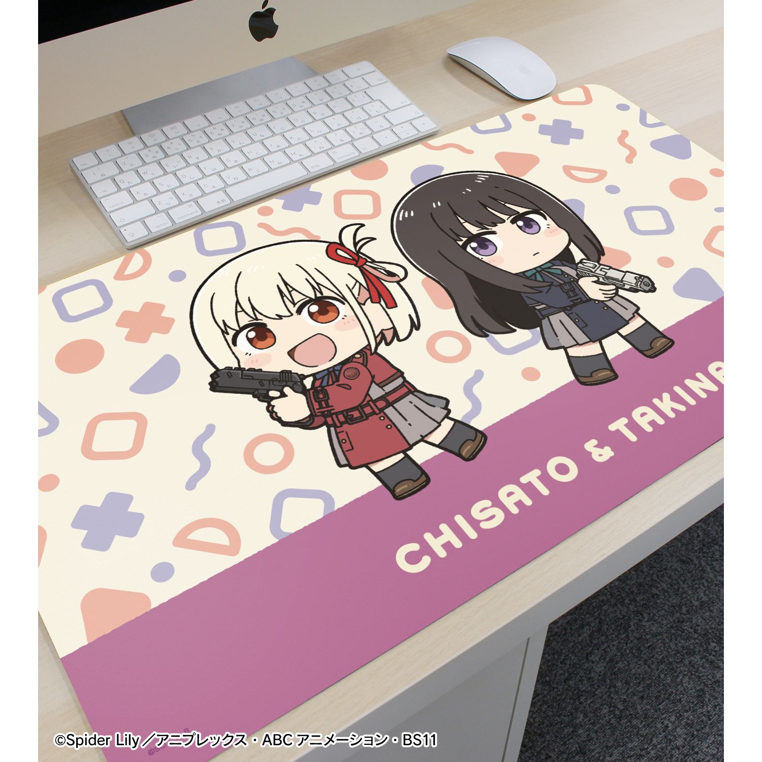 TVアニメ「リコリス・リコイル」 描き起こし 錦木千束&井ノ上たきな Art by 荒* ちびキャラ マルチデスクマット ver.A 画像 3 | AniSmile