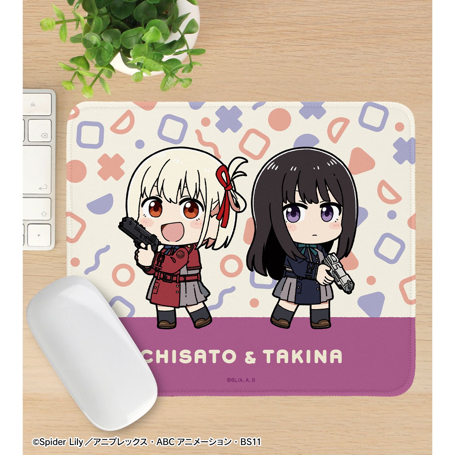 TVアニメ「リコリス・リコイル」 描き起こし 錦木千束&井ノ上たきな Art by 荒* ちびキャラ マウスパッド ver.A 画像 3 | AniSmile