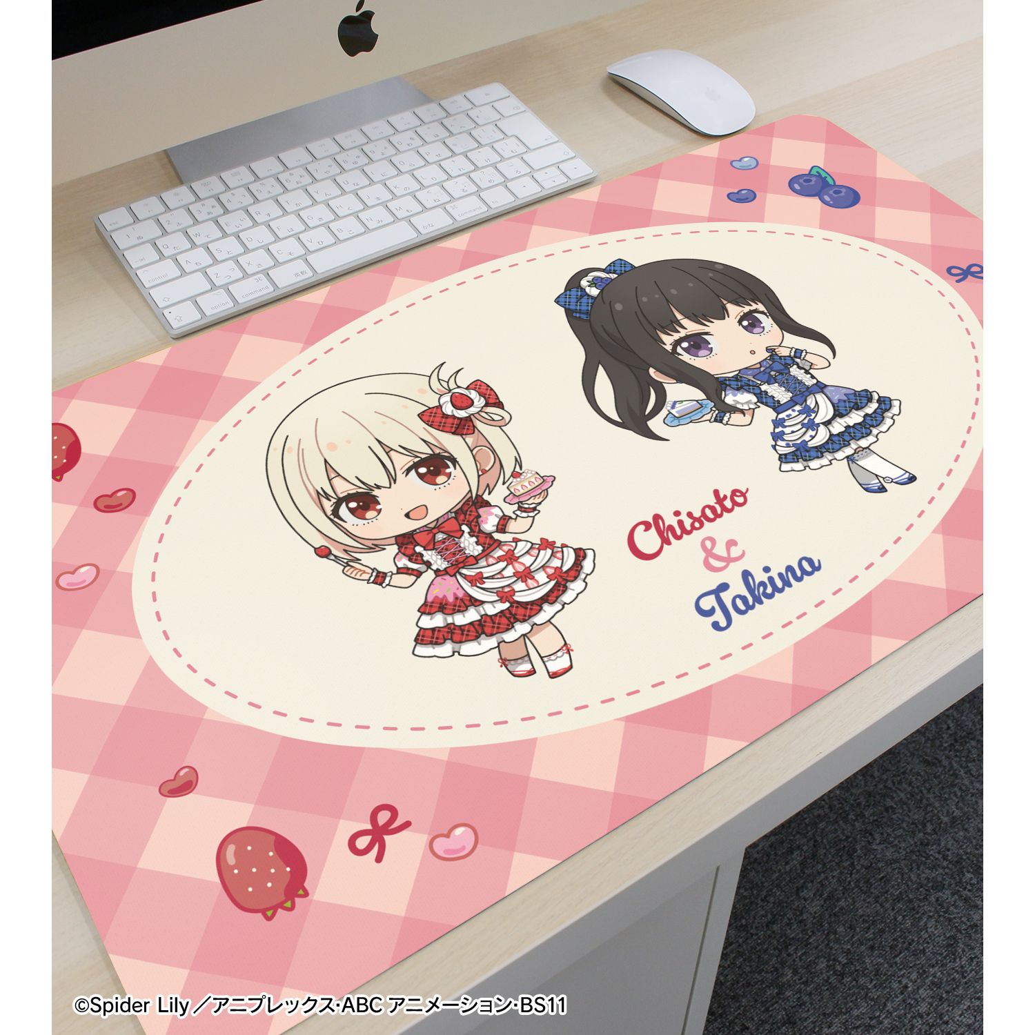 TVアニメ「リコリス・リコイル」 錦木千束&井ノ上たきな ちびキャラ スイーツ衣装ver. マルチデスクマット 画像 3 | AniSmile