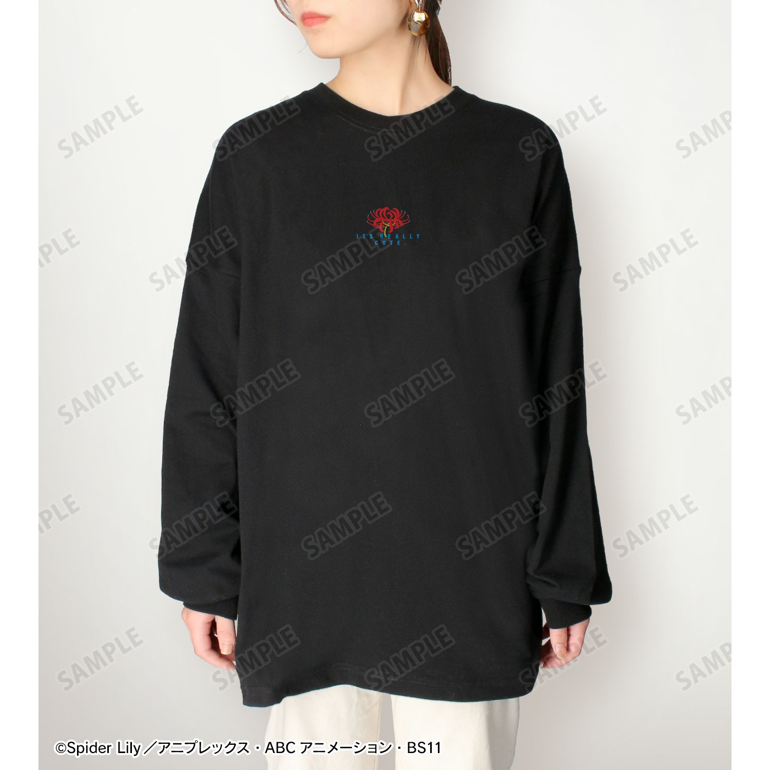 TVアニメ「リコリス・リコイル」 描き下ろしイラスト 井ノ上たきな 着用BIGシルエットロングTシャツユニセックス(サイズ/L) 画像 4 | AniSmile