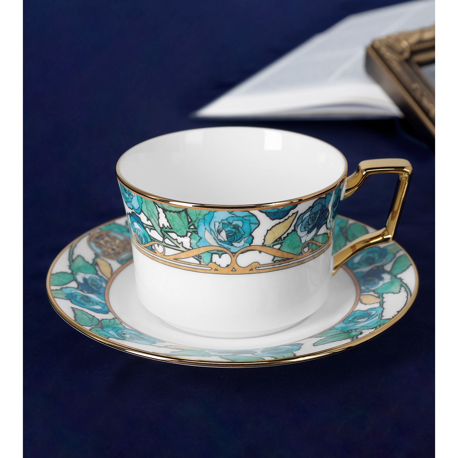 『イノサン』 ノリタケコラボ マリー=ジョセフ・サンソン カップ&ソーサー - official product image | AniSmile