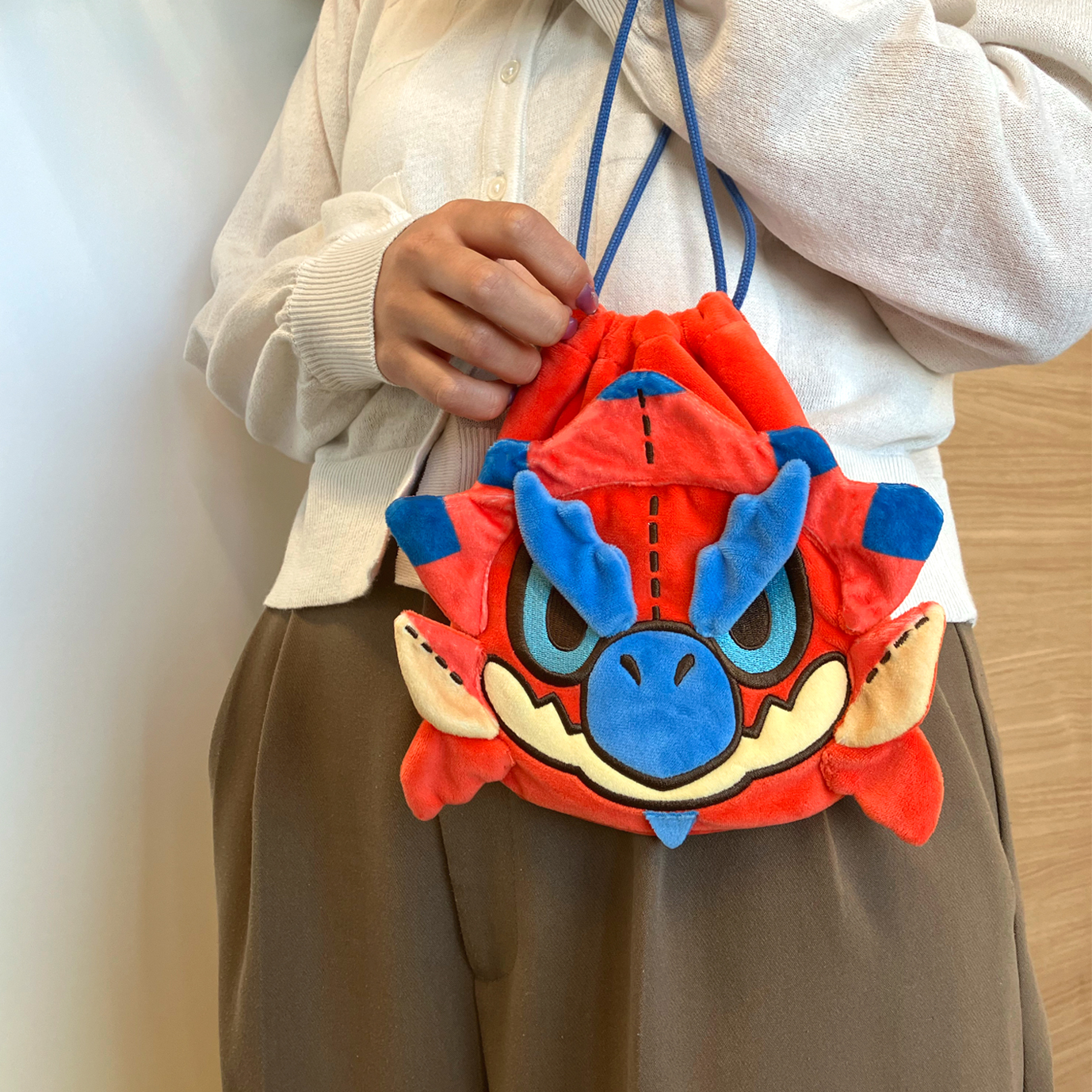 モンスターハンター モンでふぉ 巾着ポーチ リオレウス Image 3 | AniSmile